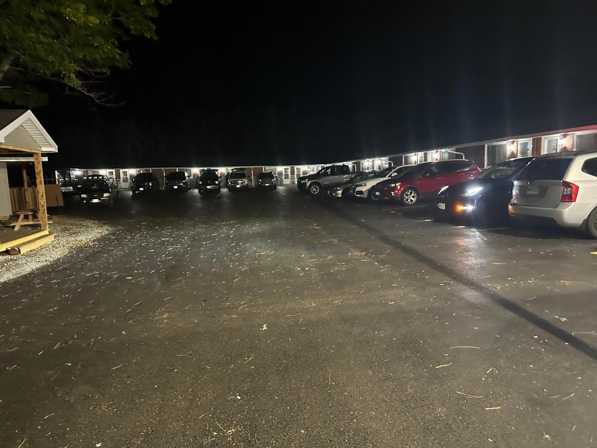 Rogers Motel Smiths Falls Exterior photo
