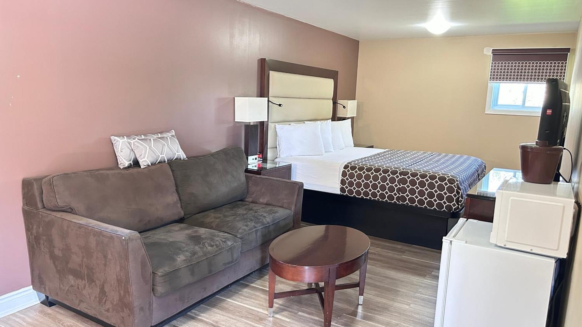 Rogers Motel Smiths Falls Exterior photo